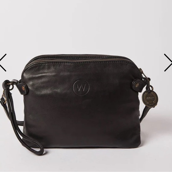 Wanderers - THE VENETIAN
PASSPORT - os - Picture 2 of 10